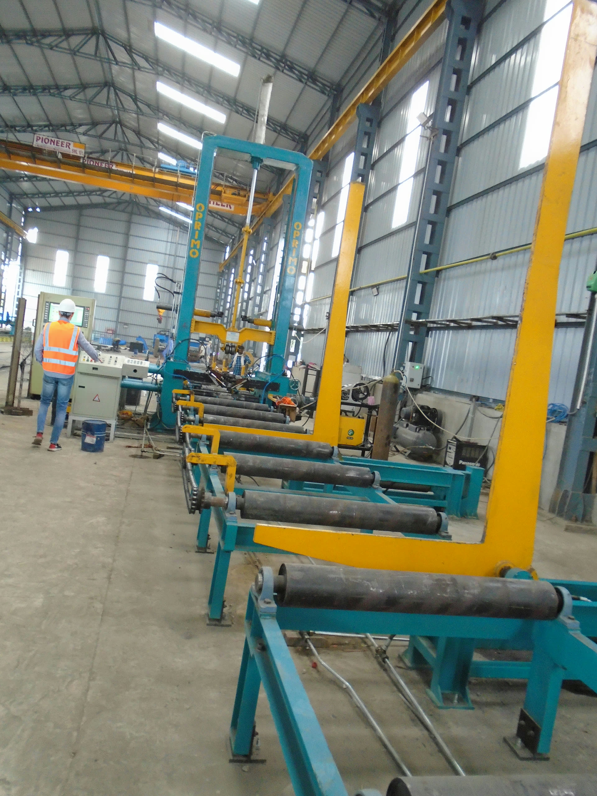 I-girder fit-up machine