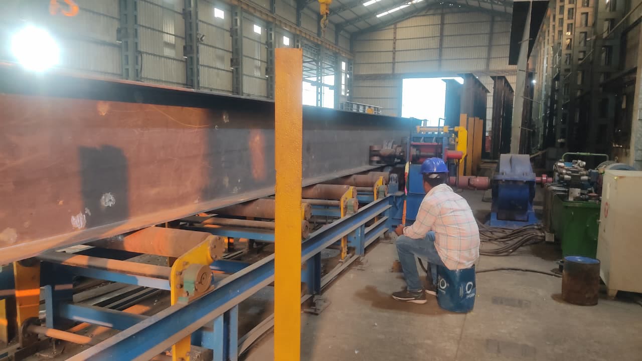 Plate girder welding in the shop